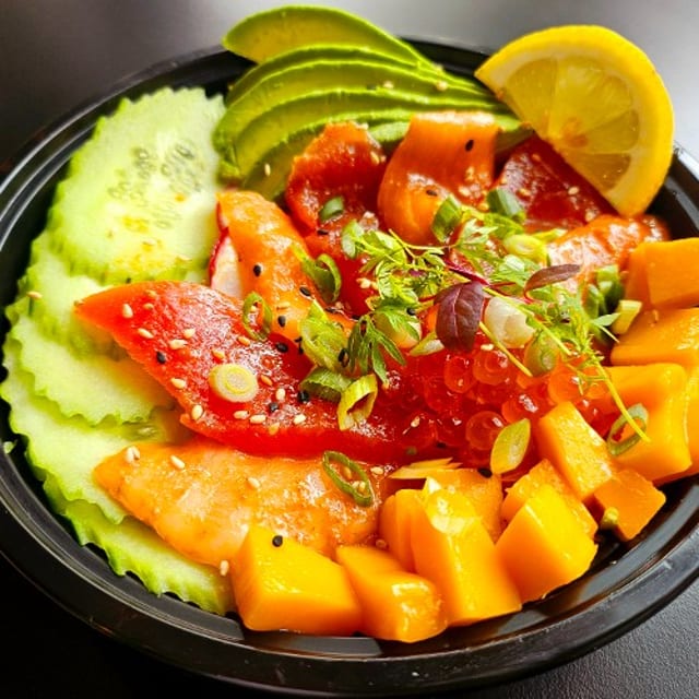 Delish Sashimi Don.